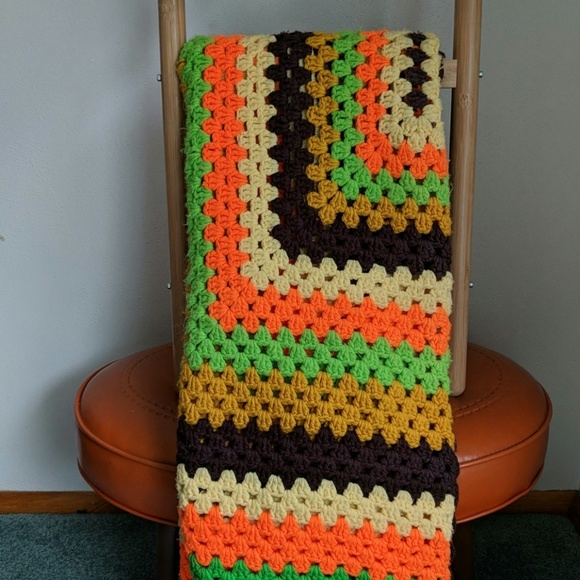 Vintage Other - Large Granny Square Afghan